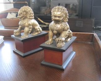 Foo Dogs.