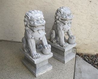 Foo Dogs.