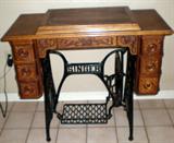Antique Singer Sewing machine cabinet..machine head is missing.
