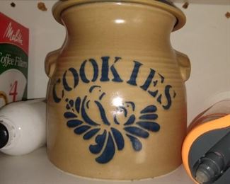 Vintage cookie jar