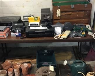 Who says a basement is a bad place? This basement has this fantastic wooden tool chest, tools, audio equipment and more!
