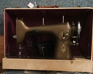 Great vintage Sewing machine 