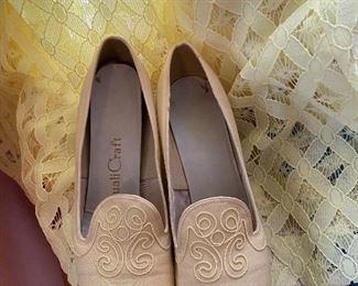 Kinney Dyed Yellow Shoes