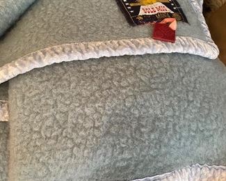 Vintage 100% Wool Sole Mio Blanket Made in Belgium (2)