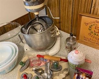 Old Vintage Kitchen Aid. 