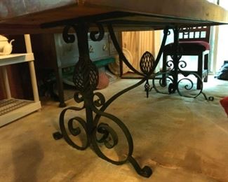 Iron base Spanish table