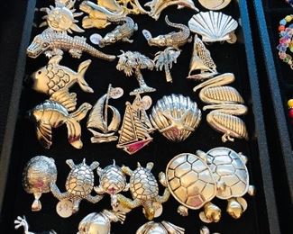 SUNNY FLORIDA PINS & PENDANTS
