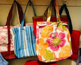 TOTE BAGS
