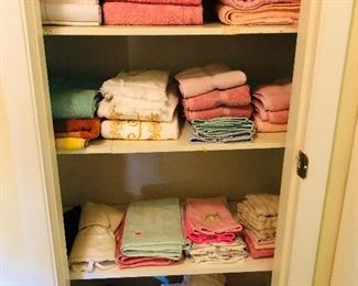 BATH TOWELS & MORE