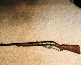 DAISY BB GUN