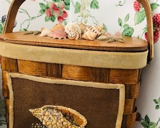 SEA SHELL PURSE