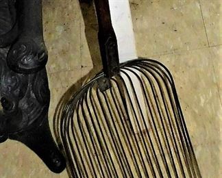 antique corn cob shovel
