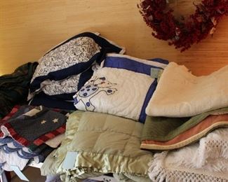 Pillow shams, comforters