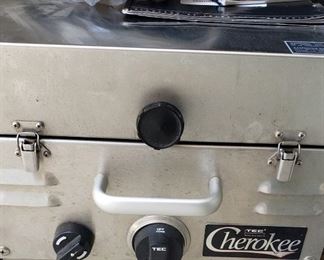 TEC Cherokee grill