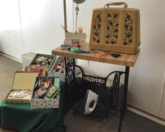 Vintage MidCentury Sewing
