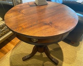 Oak drum table