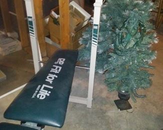 Weight bench