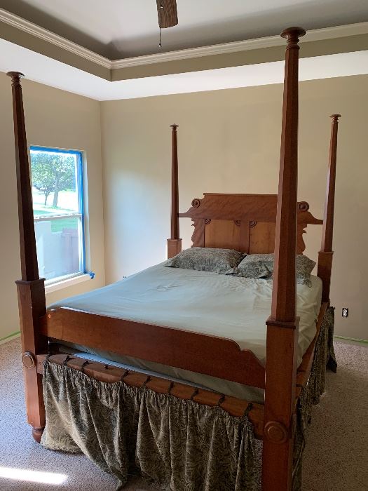 1800s 4 post rope bed