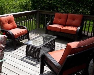 Woven allweather furniture five pieces
