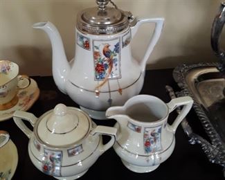 Coffee service , porcelain.