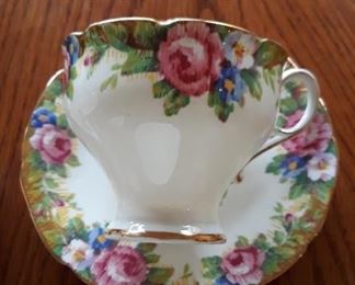 A number of fine china Tea Cups & Saucers
