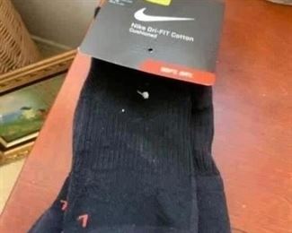 Lot 18- Nike Dri Fit cotton men’s socks, size 8-12 $10