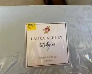 Laura Ashley Queen sheet set brand new in bag 250 thread count -$40 NOW $20