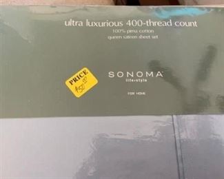 Lot 48-Sonoma queen sheet set new in bag -$50