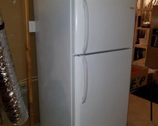Frigidaire refrigerator/freezer. 12 years but works perfectly.  Very clean and cold!