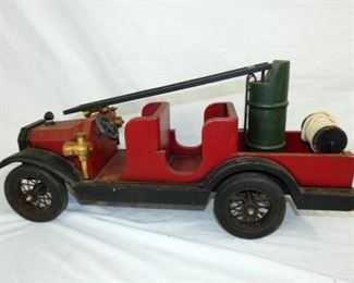 VIEW 2 OTHERSIDE WOODEN FIRE ENGINE TOY 