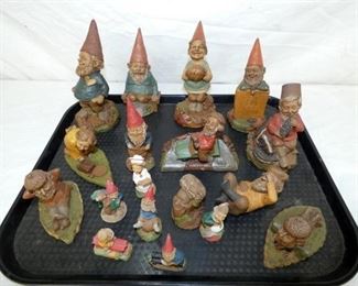 COLLECTION OF GNOMES 