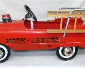 1971 AMF HOOK-LADDER PEDAL FIRE TRUCK 