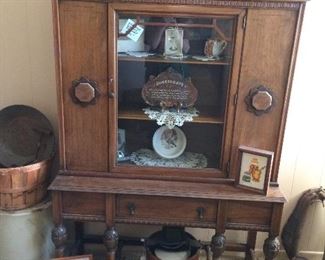 Vtg hutch