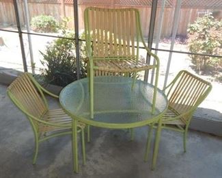 Patio Table and (4) Chairs