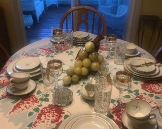 Vintage Stonegate Germany Bavaria "Harvest Stars" Dinnerware Set ~ 44 pieces