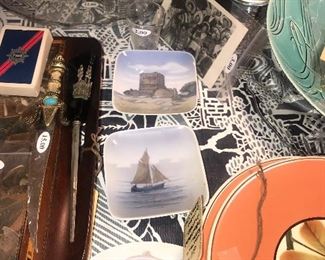 Living Room ~ Collectible Table