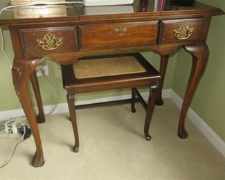  Mahogany Vanity with Lift-Top Mirror