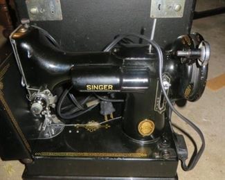 $50 Vintage Singer Sewing Machine