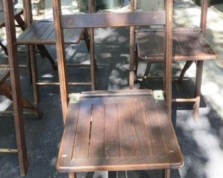  ANTIQUE VINTAGE WOODEN SLATTED FOLDING CHAIR
Set of 6