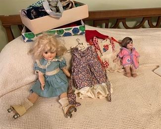 lots of dolls