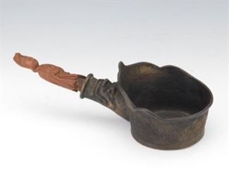 Chinese Patinated Bronze and Carved Boxwood Goddess Guanyin Silk Iron, Late Qing Dynasty 