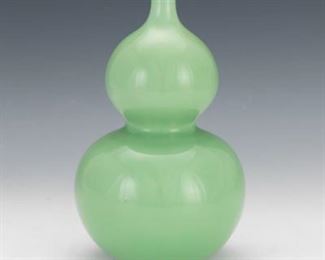 Chinese Porcelain Celadon Glazed Double Gourd Vase, Apocryphal Qianlong SealMark 