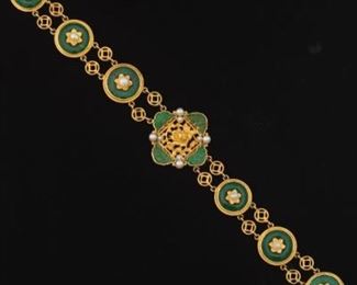 Exceptional Chinese Traditional High Carat Gold, Carved Jadeite Jade and Pearl Bracelet, Late Qing Dynasty 