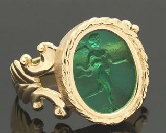 Ladies Etruscan Revival Italian Gold and Emerald Glass Cameo Ring 