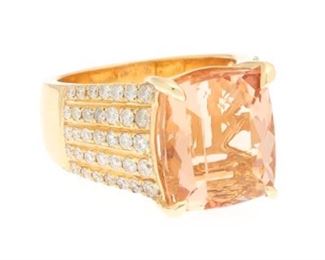 Ladies Morganite and Diamond Ring 