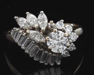 Ladies Retro Gold and Diamond Cluster Ring 