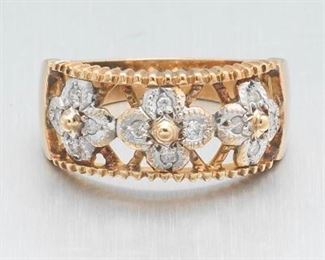 Ladies TwoTone Gold and Diamond Ring 