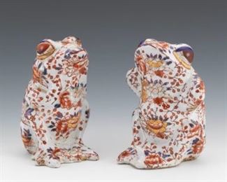 Two Japanese Porcelain Frogs, 