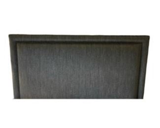 Custom Made Queen Upholstered Headboard, Grey CONDITION
Excellent condition
DIMENSIONS
62 x 60 x 4 in