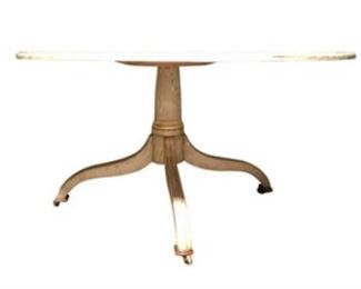 Round Dining Table on Casters CONDITION
Has scratching to finish.
DIMENSIONS
56 x 29 x 56 in